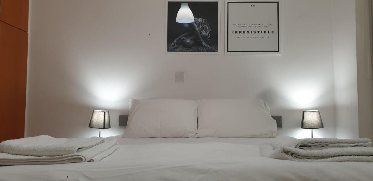 Lina'S Home & Pool - Breakbooking Cy Λατσιά Εξωτερικό φωτογραφία
